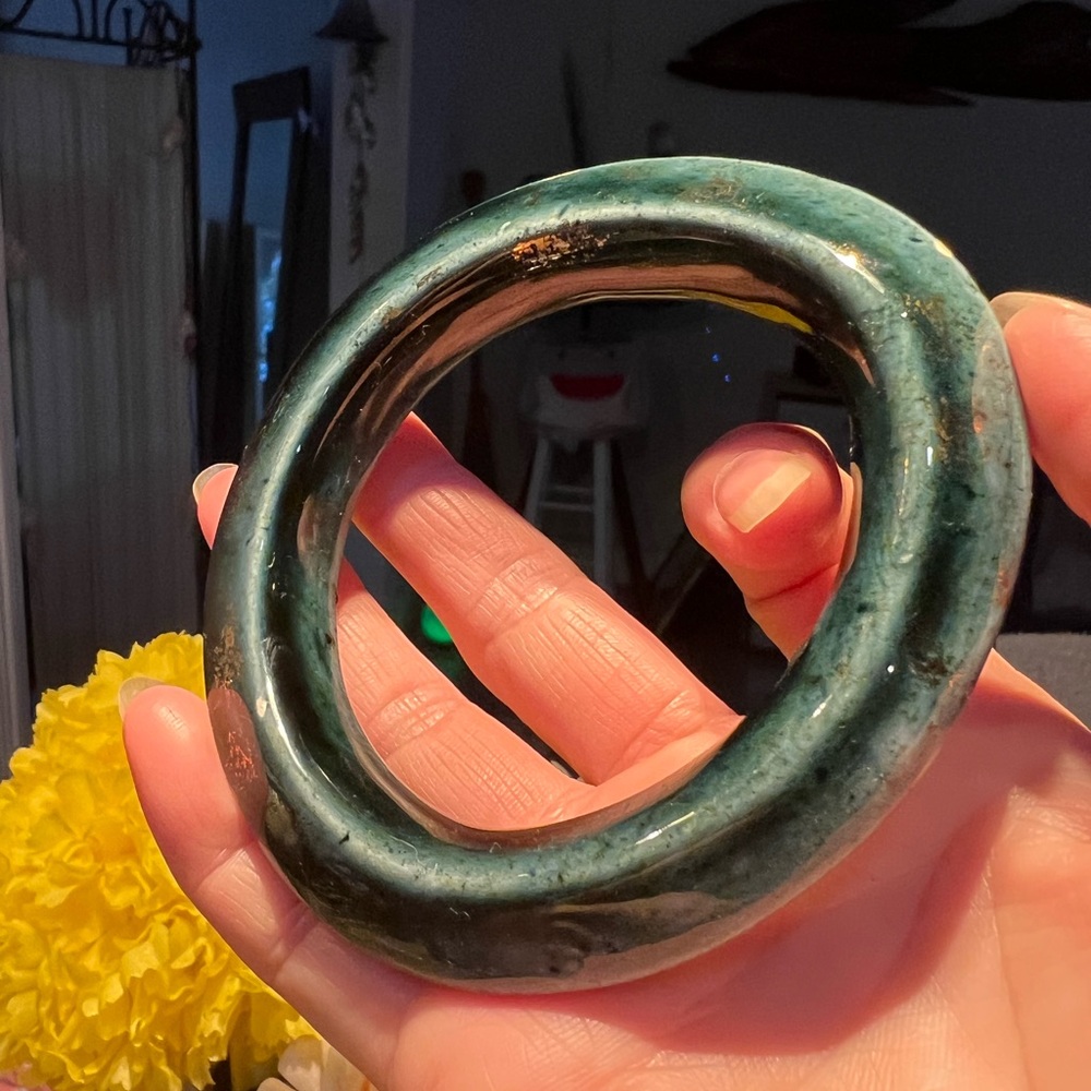 Elegant Green Ceramic Bracelet note minor chips hard to see when its on wrist - Picture 6 of 12